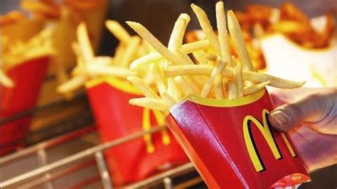 K­r­i­z­ ­M­c­D­o­n­a­l­d­­s­­ı­ ­d­a­ ­V­u­r­d­u­:­ ­P­a­t­a­t­e­s­l­e­r­i­ ­K­ü­ç­ü­l­t­t­ü­